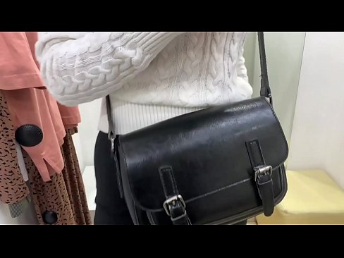 ❤️ Публичная мастурбация молоденькой сучки ФералБерри с дилдо в примерочной ❌ Порно видео у нас ️